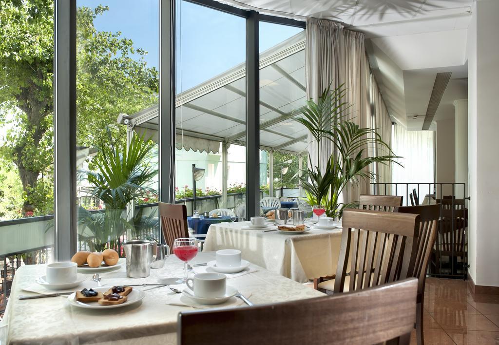 Hotel Madison Gabicce Mare Zewnętrze zdjęcie