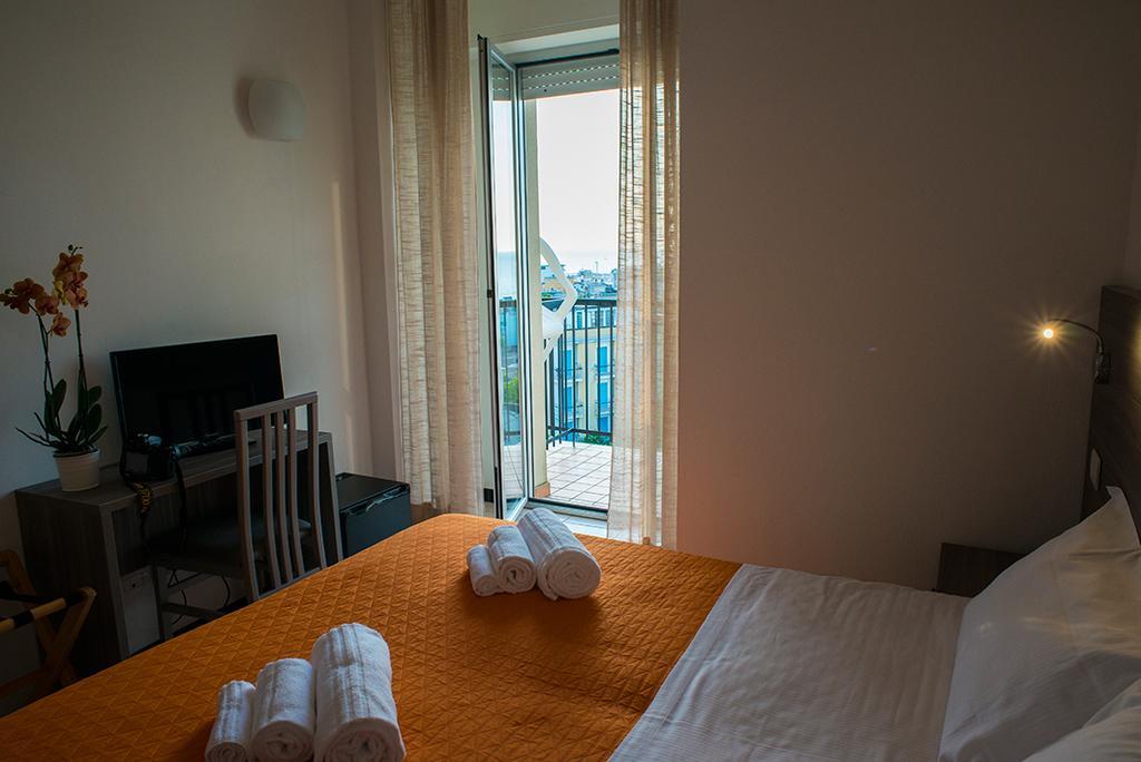 Hotel Madison Gabicce Mare Zewnętrze zdjęcie
