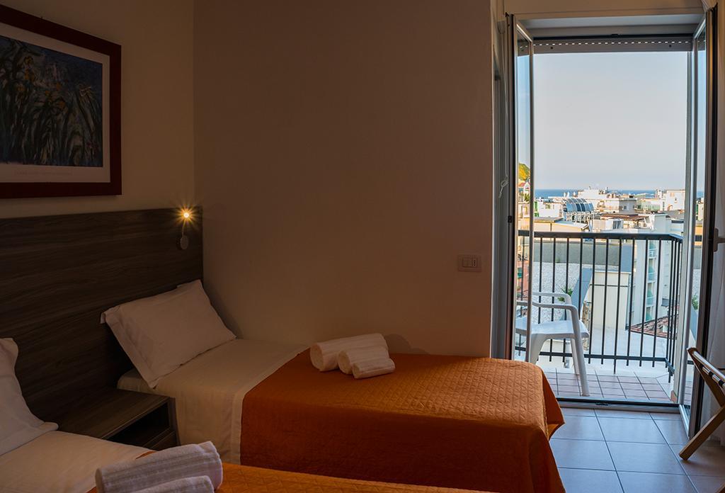 Hotel Madison Gabicce Mare Zewnętrze zdjęcie