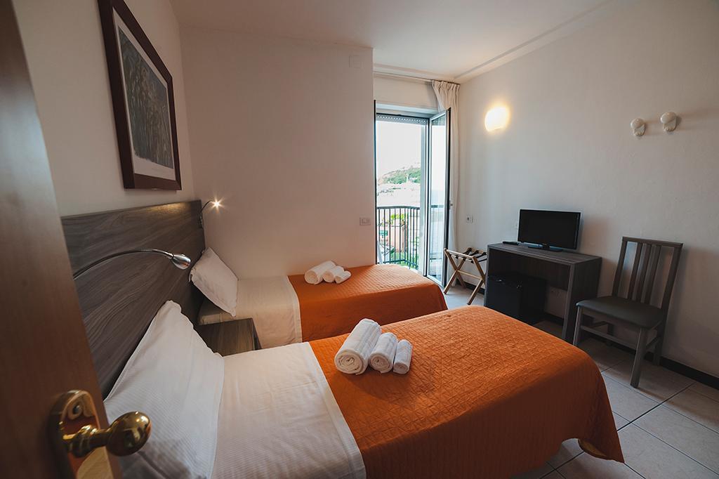 Hotel Madison Gabicce Mare Zewnętrze zdjęcie