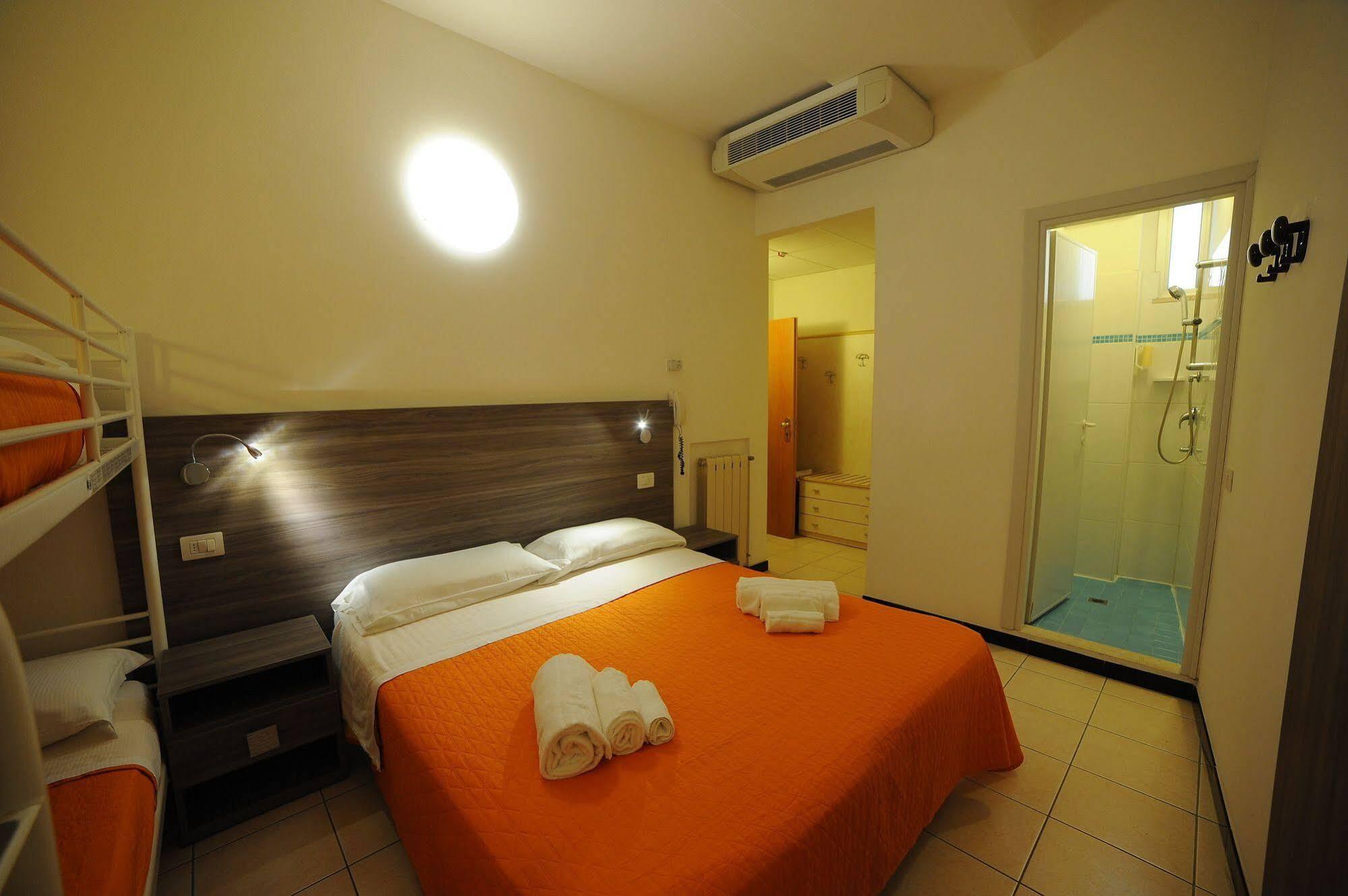 Hotel Madison Gabicce Mare Zewnętrze zdjęcie